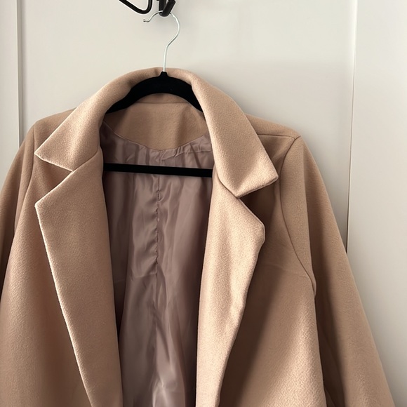 Coat - Picture 2 of 4